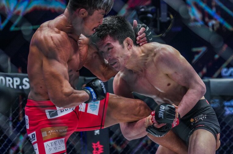 秋山成勲との“因縁の一戦”を終えた青木真也が、試合を振り返って現在の心境を明かした ／ photograph by ONE Championship