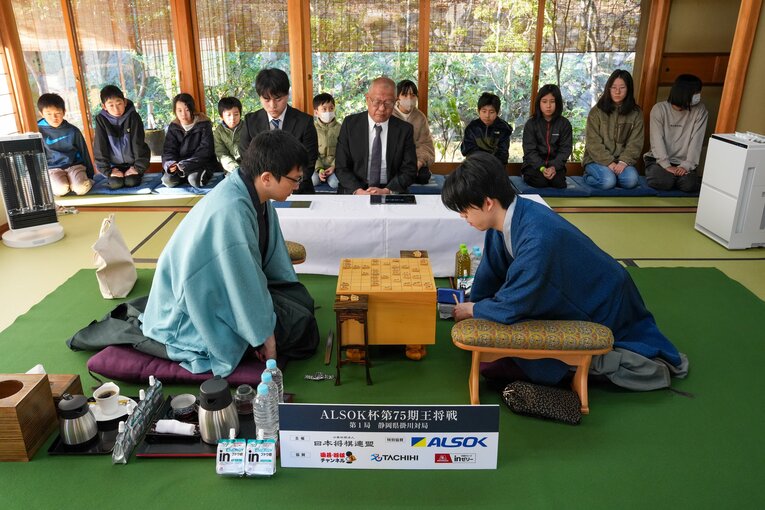 第1局の様子　©日本将棋連盟