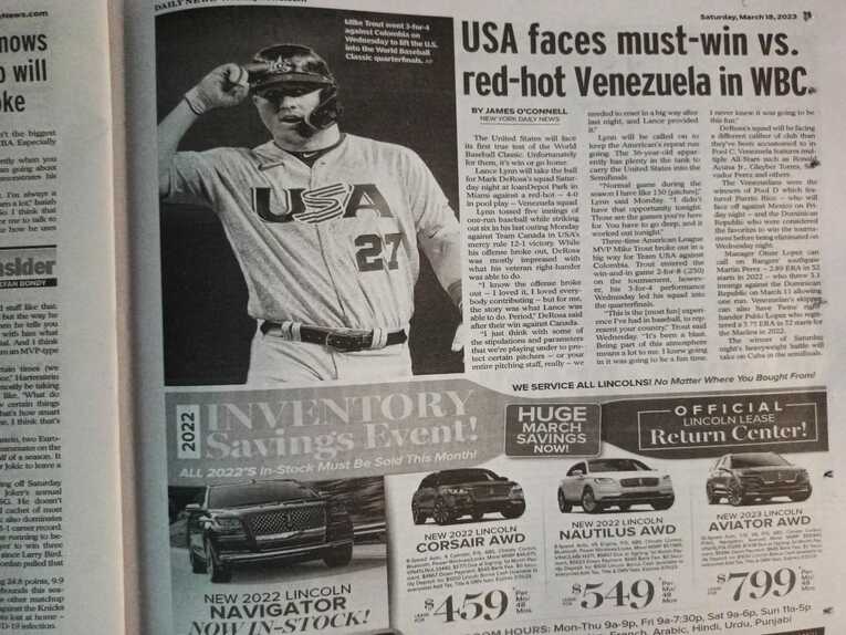 「デイリーニュース」フロリダ版の紙面　©Hiroaki Sawada