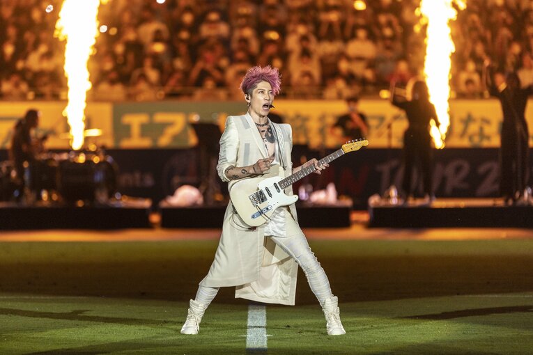 初戦に登場したMIYAVI　©Takuya Sugiyama