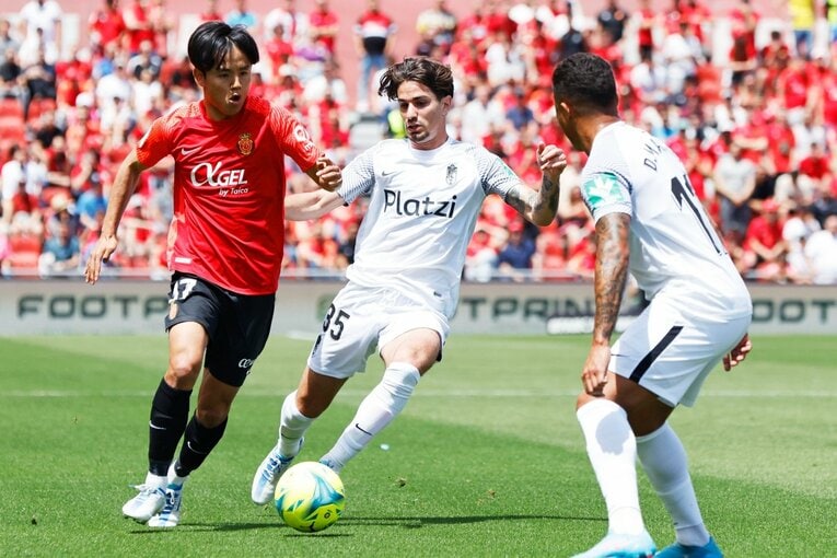 ※写真をクリック、スワイプすると久保のプレー、表情などがご覧になれます