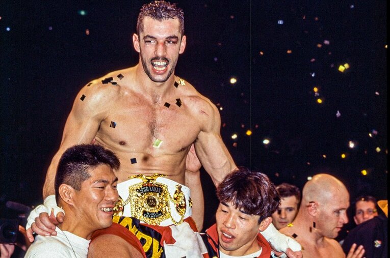 K-1GP1996にて優勝を飾ったアンディ・フグ ／ photograph by Susumu Nagao