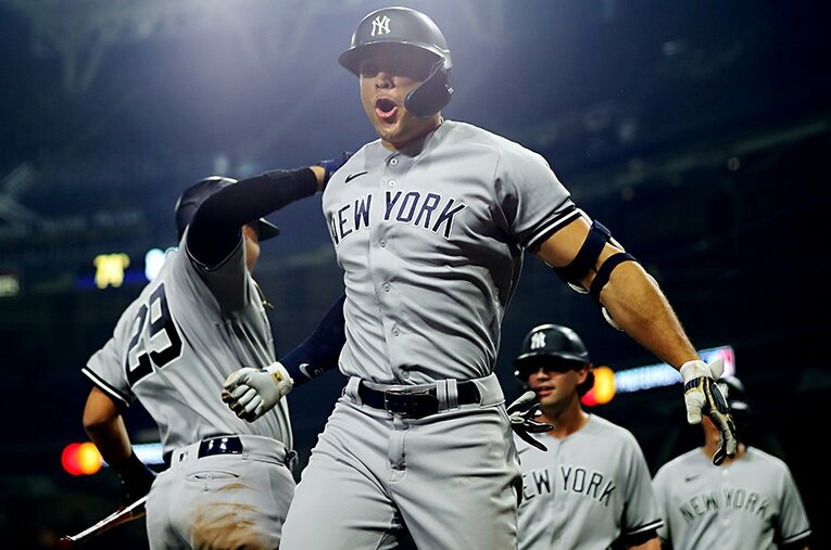 5試合連続で本塁打を放ったヤンキースのジャンカルロ・スタントン。ポストシーズンの打撃戦を象徴する選手だ ／ photograph by Getty Images