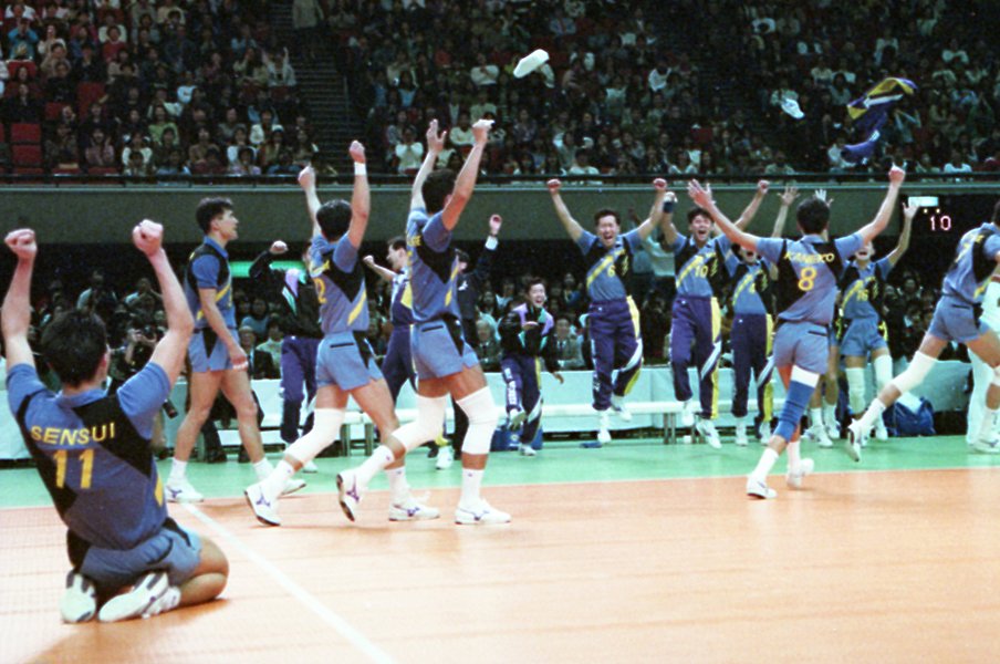 「目から鱗でした」常勝チームを築いたNECブルーロケッツが“未知の戦術”《リードブロック》を迷いなく導入できたワケ<Number Web> photograph by KYODO