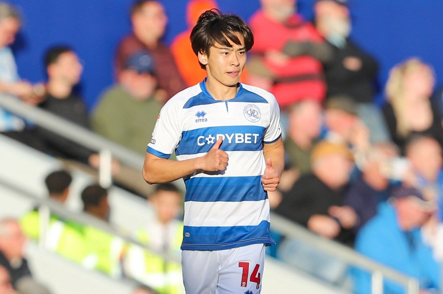 「とうとう最下位に落ちたQPR」斉藤光毅、チャンピオンシップで問われる適応力と覚悟＜Number Web＞ photograph by Getty Images