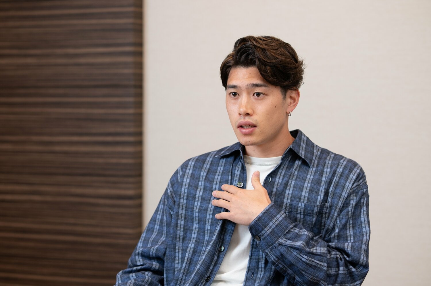 W杯前、インタビューに応じてくれた鈴木唯人 ©Tadashi Hosoda