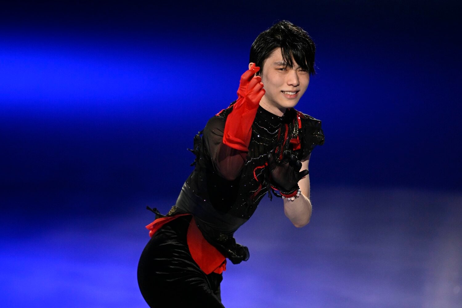 生演奏とともに披露された『CHANGE』