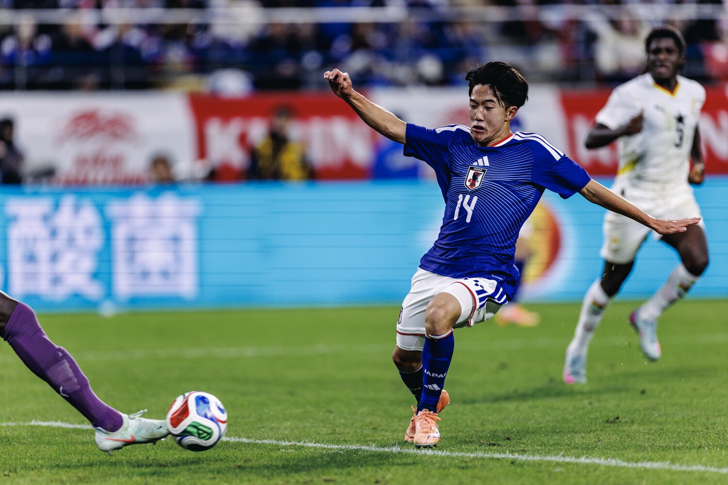 2025年10月、ガーナ戦での佐藤　©Kiichi Matsumoto