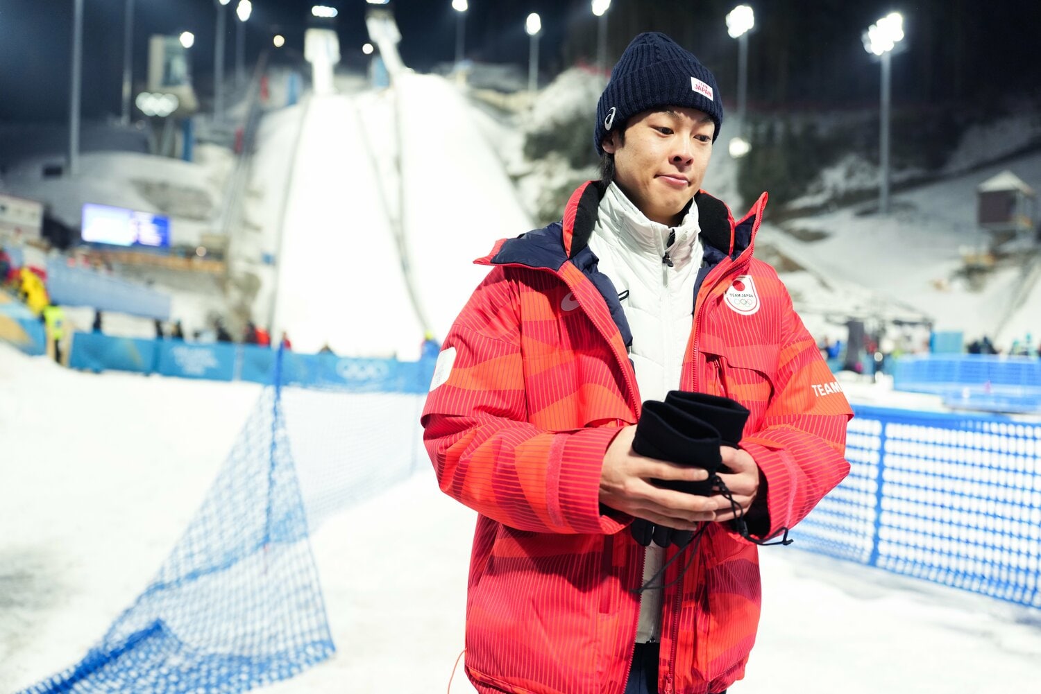 競技打ち切りを受けて憮然とした表情の小林。もし飛べていたら…？　©Tsutomu Kishimoto／JMPA