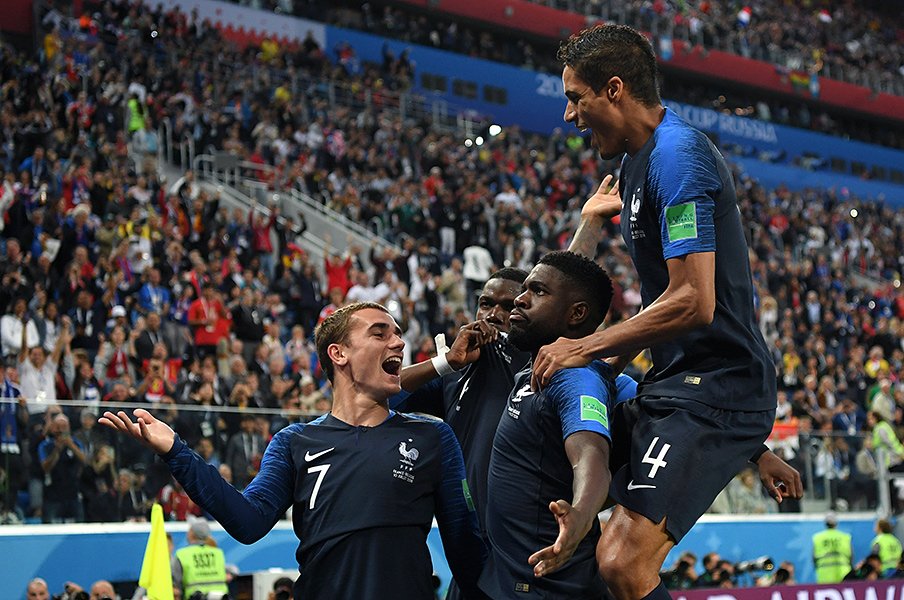 ベルギーの猛攻を守りきり決勝へ。フランスがついに手にした一体感。＜Number Web＞ photograph by Getty Images