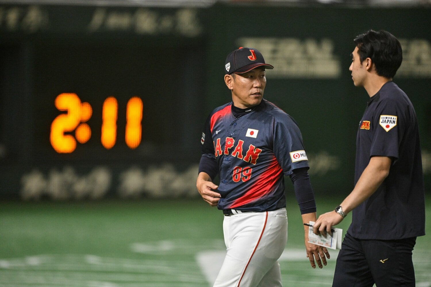 井端監督は豪華投手陣による「究極の継投策」を思い描いている　©Nanae Suzuki