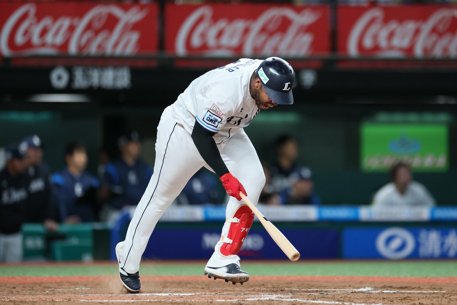 悔しがるアギラ―　©JIJI PRESS