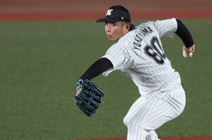 〈未来の守護神〉ロッテ・横山陸人22歳「着実な成長」を支えた吉井監督の“親心”「みんな佐々木朗希を見ていた」初ブルペンから始まった「5年計画」の未来図