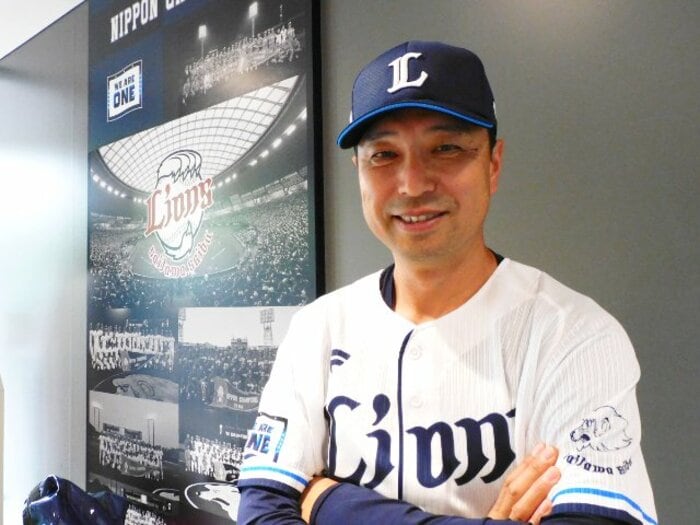 巨人から戦力外通告で「もう最後かな」→トライアウト2本塁打で大逆転…4度の“去就未定”を経験した西武・小関竜也2軍監督が若い選手に伝えたいこと＜Number Web＞ photograph by NumberWeb