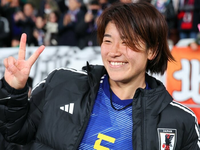 「まさか決めるとは…」なでしこ北朝鮮戦前日に笑っていたDF高橋はな24歳「池田太監督は熱男ですが」“TVが報じない”ヒロインの素顔と伏線<Number Web> photograph by Naoki Morita/AFLO