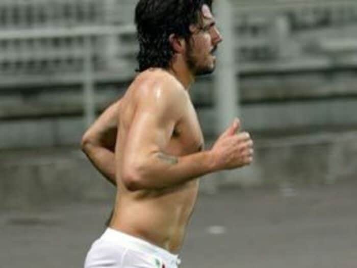 パンツ一丁のジョカトーレ。<Number Web> photograph by PanoramiC/AFLO
