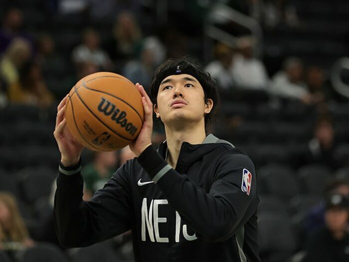 「ブルックリンで家探しを始めます」渡邊雄太28歳、NBAネッツで始まる新たなニューヨーク物語…支えになった暁子夫人の言葉とは？＜Number Web＞ photograph by Getty Images