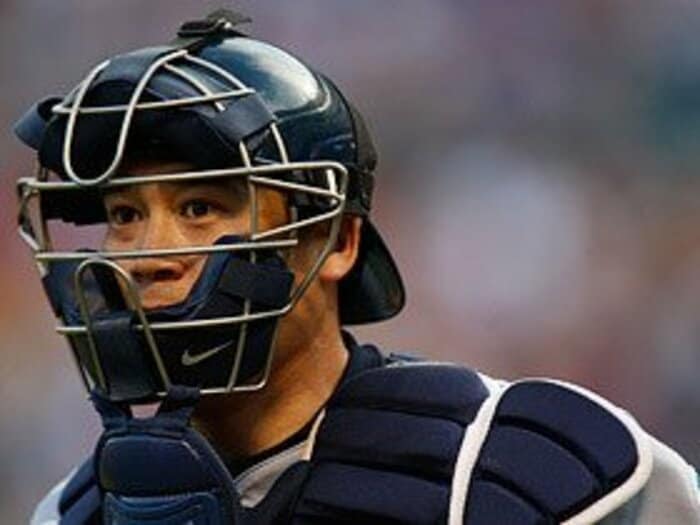 城島のマリナーズ退団、本当の事情。7億捨てて、みんなHAPPY!<Number Web> photograph by Getty Images
