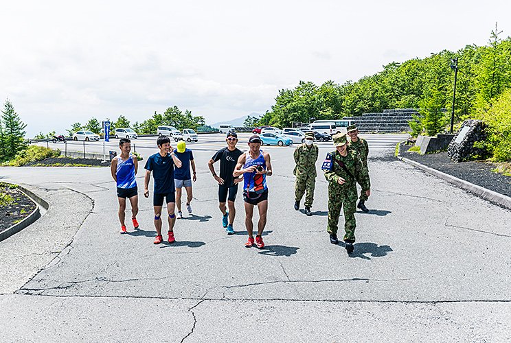 自衛隊最強の陸上部 滝ヶ原 富士山の歴史を継ぐ 軍武両道 5 5 陸上 Number Web ナンバー