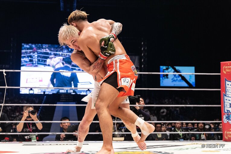 『RIZIN45.』平本蓮vs.YA-MAN　©RIZIN FF