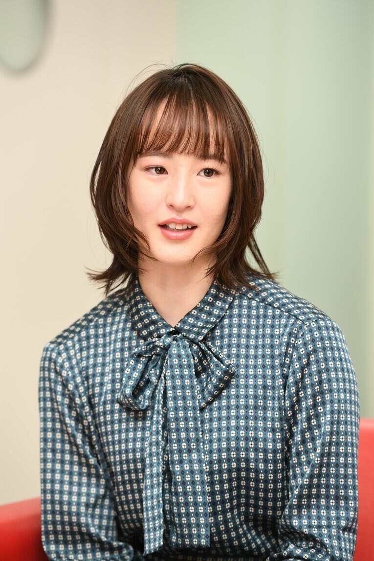 藤田菜七子　©BUNGEIHSUNJU