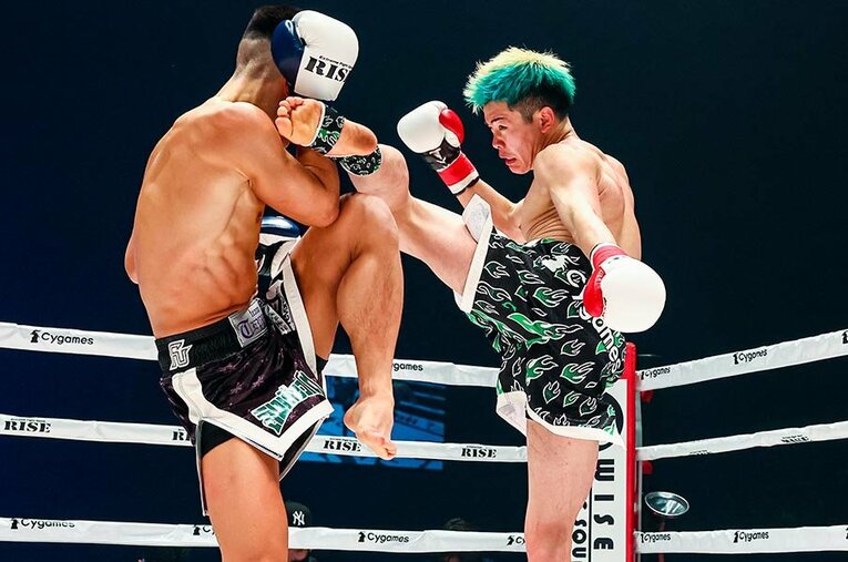 4月2日にRISEでのラストマッチを迎えた那須川天心。同門の風音と対戦した ／ photograph by Susumu Nagao