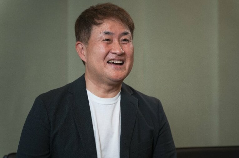 マニアックかつ豊富なレパートリーで人気のものまね芸人・神奈月。武藤敬司ものまね誕生のウラ話を聞いた ／ photograph by Shiro Miyake