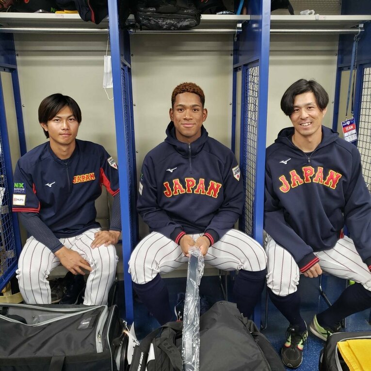 侍ジャパンの壮行試合でサポートメンバーとして参加した藤原恭大、岡大海（ともにロッテ）、万波中正（日本ハム）©︎Chiba Lotte Marines