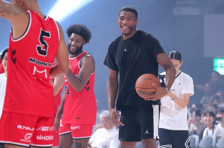 今夏に行われた『BLACK SAMURAI 2025』キャンプの様子。八村塁も実に楽しそうだった ／ photograph by Hochi Shimbun/AFLO