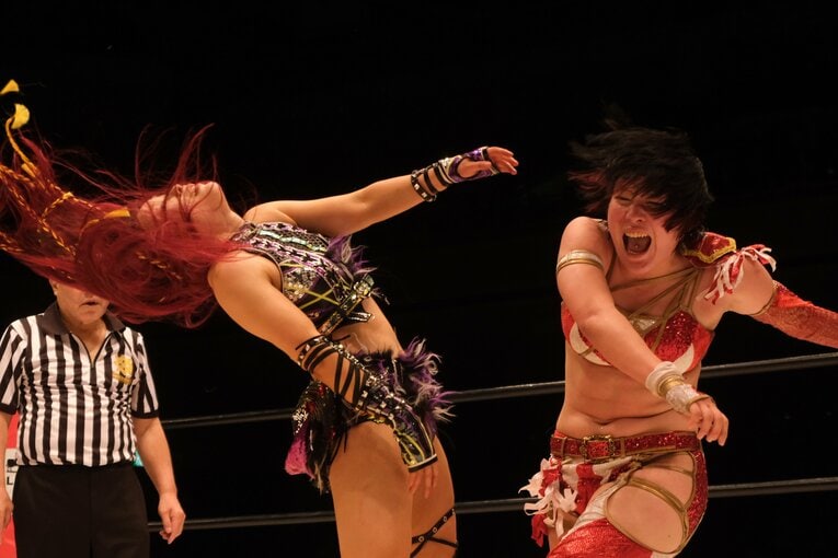 「日本スタイルも出し切った」イヨ・スカイが“WWEでは使えない大技”を…林下詩美が女子プロレス新団体で叶えた夢「今日は紫雷イオが見れた」(69)