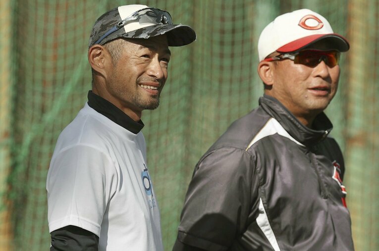 2020年、智弁和歌山を指導した際のイチローと中谷仁監督（代表撮影） ／ photograph by JIJI PRESS