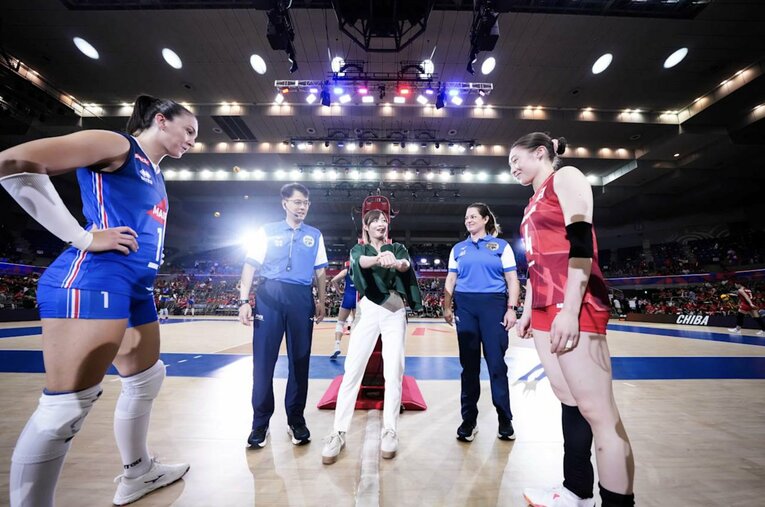 石川真佑（VNLフランス戦）©︎Volleyball World
