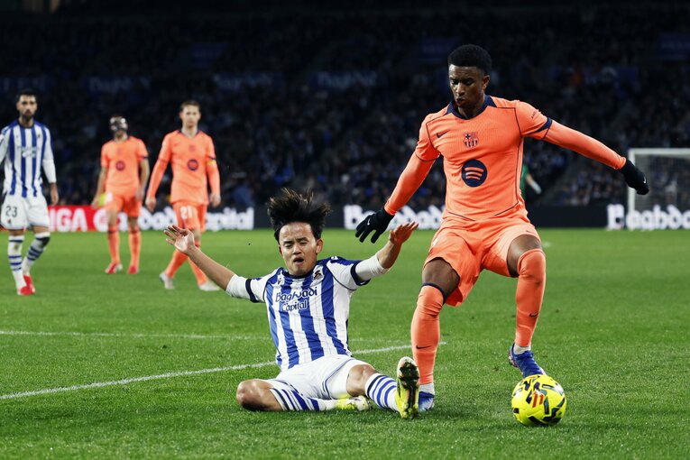 守備時のスプリント（写真は続きます）©Daisuke Nakashima