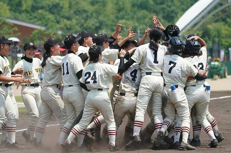 2019年、第23回夏の選手権大会で初優勝を飾った作新学院 ／ photograph by 作新学院高校提供