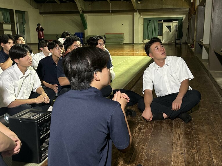 無名公立校・沼津商のドラフト初指名…後藤と仲間たちの号泣・喜び舞台裏を見る（画像は右に続きます）　　©Jun Aida