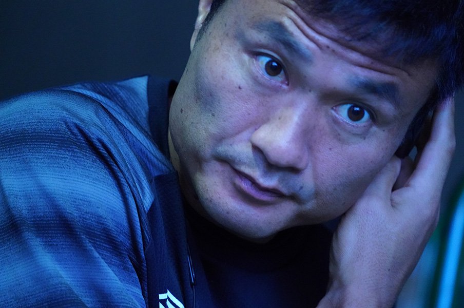 “派手な今野泰幸”はガンバを救うか。復帰後は奪う、走る、そして吠える。<Number Web> photograph by J.LEAGUE