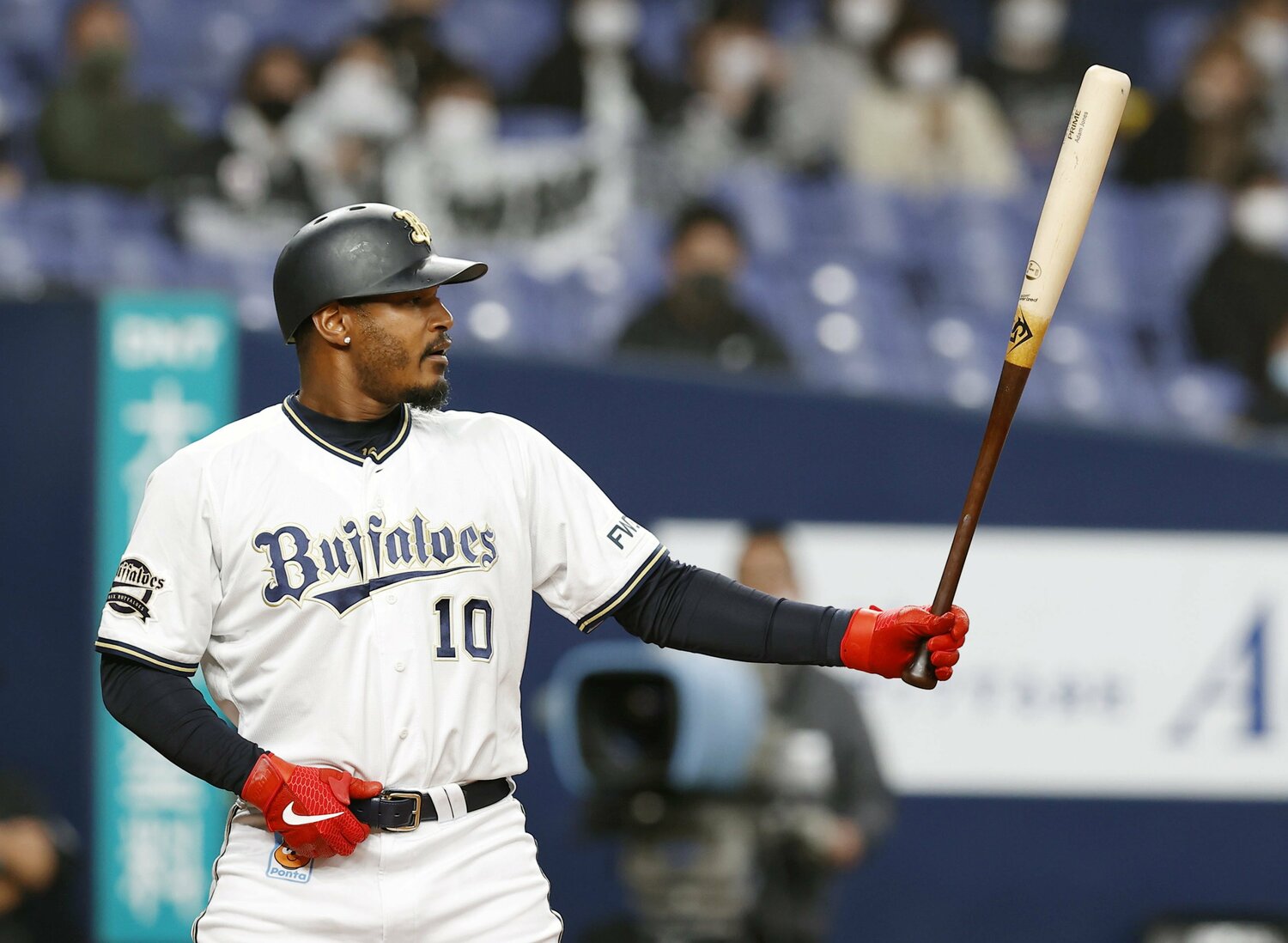 チームのムードメーカーでもあるジョーンズ。今季は“代打の切り札”として活躍(写真は別日撮影) ©️KYODO