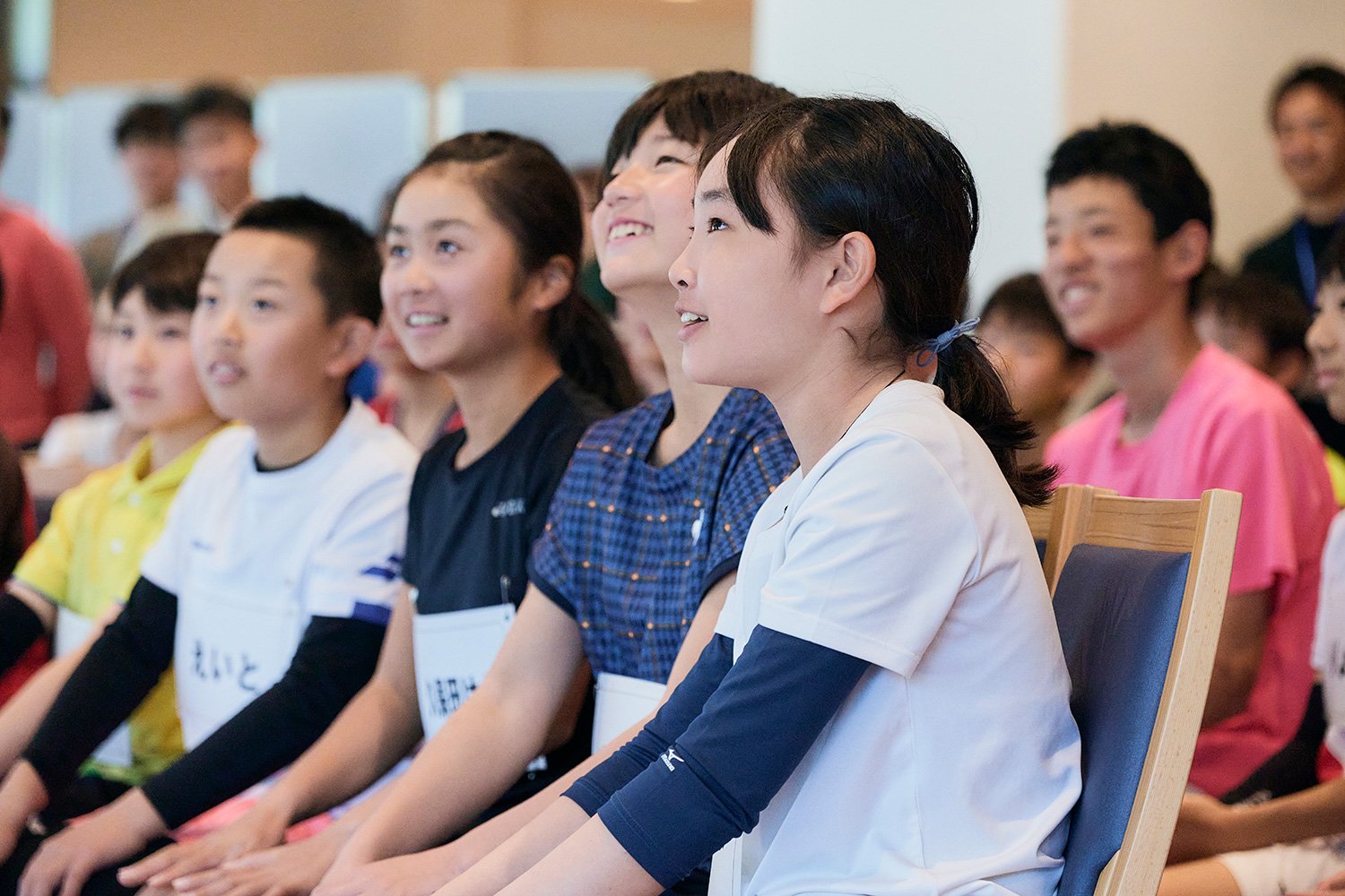 座学では自筆の“教材”を使って子ども達とのミュニケーションを図った