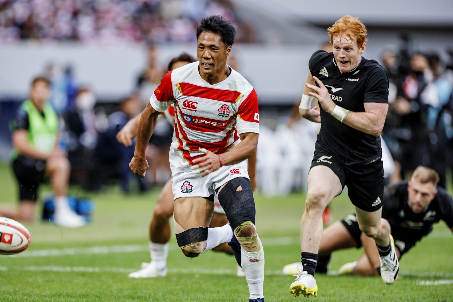 ニュージーランド戦でトライを決めたSO山沢拓也。ワイルドナイツでもポジションを争う　©︎Kiichi Matsumoto