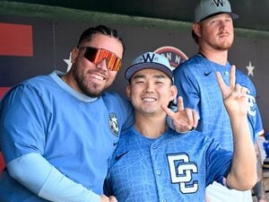 小笠原慎之介「メジャー1年目のリアル」移動は格安航空券とバス、足りない食事「日本のお菓子をみんなに分けて…」「それを覚悟で挑戦している」