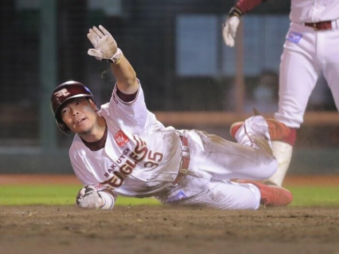 打点王＆コメント王・島内宏明の「名言ベスト2021」、栄えあるNo.1は？ 楽天広報「当初は『こんなん、本当に出していいんか!?』と」＜Number Web＞ photograph by Sankei Shimbun