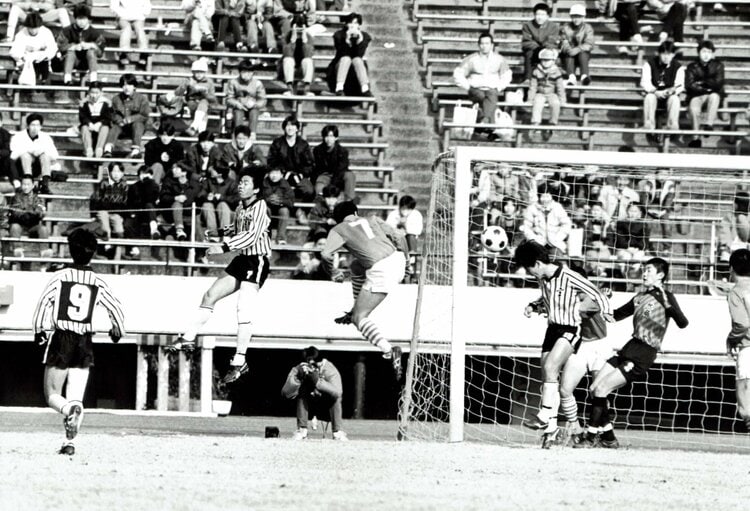 高校サッカー“消えた天才”…あの得点王が明かす“モテすぎた青春”「試合