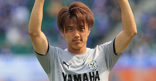 代表では中心選手なのになぜ評価されないのか？」“未完の大器”小川航基