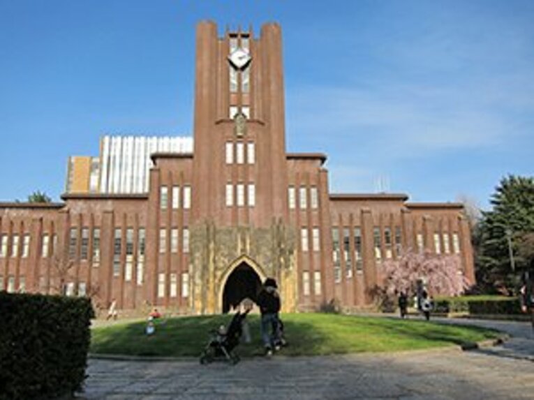 宴会自粛の千鳥ヶ淵、上野、谷中。桜の下で震災後の日本を考えた。(10)