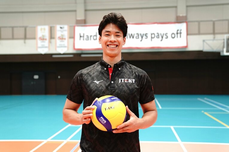 現地時間の10月2日、開幕戦に挑んだ宮浦は途中出場ながら2得点を挙げて3-1の勝利に貢献した　©Katsuaki Iwamoto 