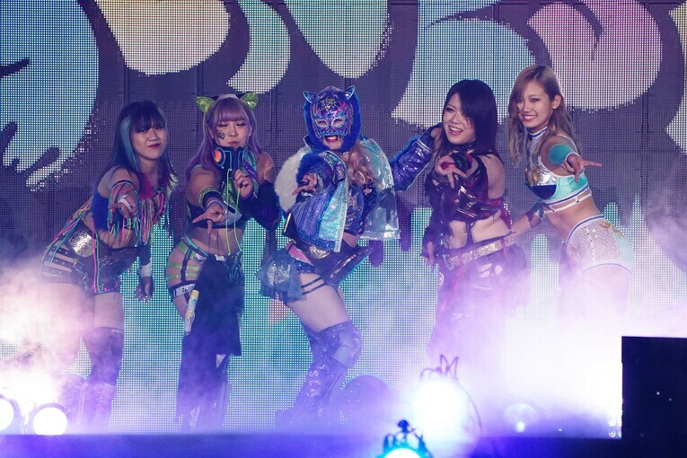 天咲はNEO GENESISを「クラスメイトみたいな存在」と表現する　©Essei Hara