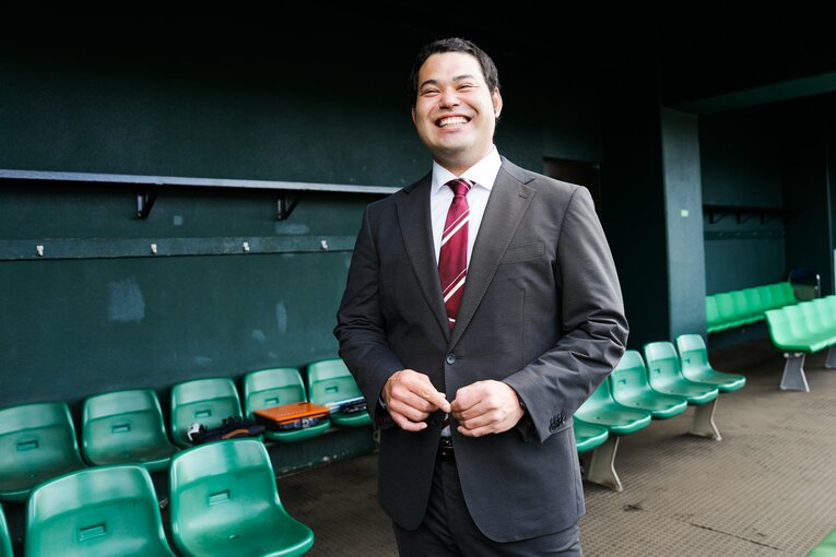 現在の岩見さん。今年から楽天スカウトに（2023年撮影）　©Rakuten Eagles