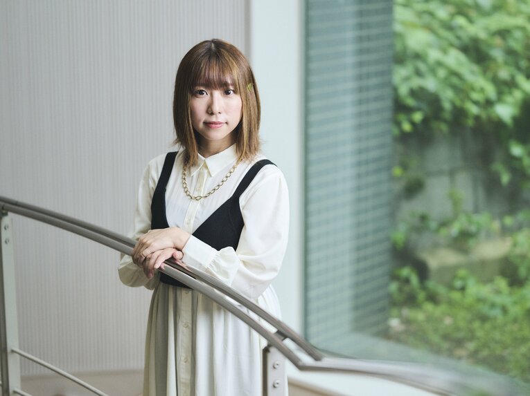 “弁護士志望の京大生”はなぜプロ雀士に？ Mリーグ実況者・松嶋桃が語る“異色の経歴”「入学したら『麻雀』というワードが飛び交っていて…」(13)