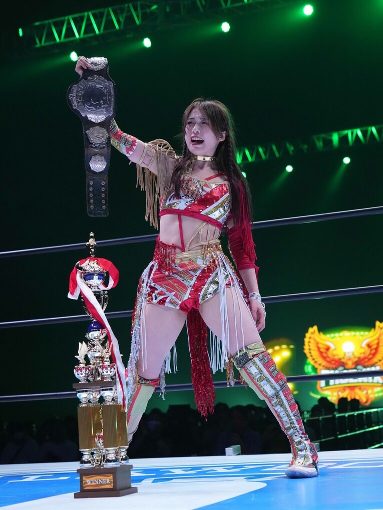 ハイスピード王座の初防衛に成功した上谷沙弥　©Essei Hara