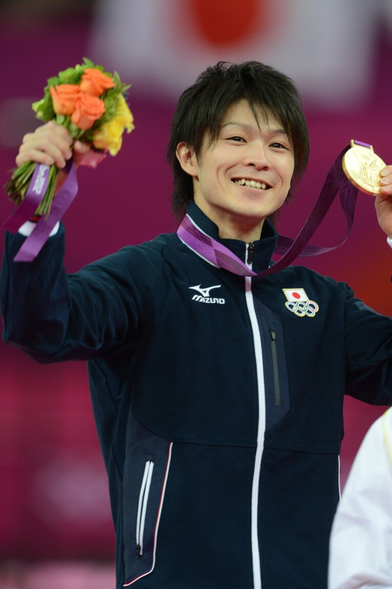 ロンドン五輪の男子個人総合で、金メダルに輝いた内村航平 ©JMPA